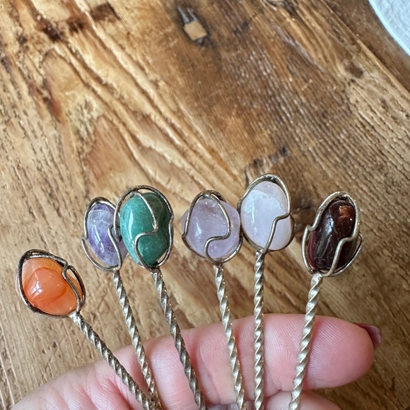 1970s Barasch Sylmar Demitasse Silver Appetizer Spoons

Small Set of Six Spoons - Picture 4 of 4